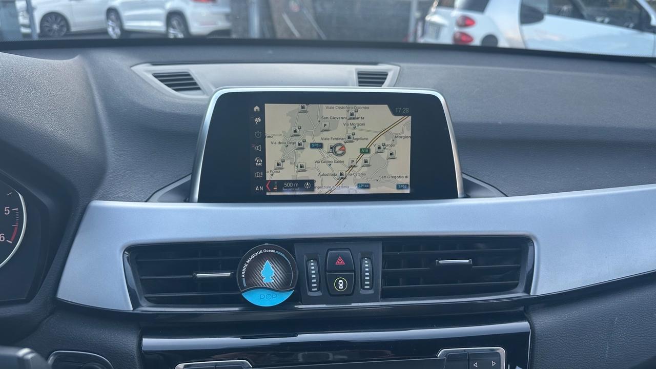 Bmw X1 sDrive18d xLine