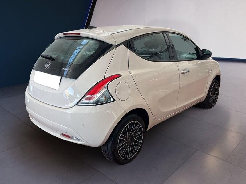 Lancia Ypsilon III 2021 1.0 firefly hybrid Gold s&s 70cv