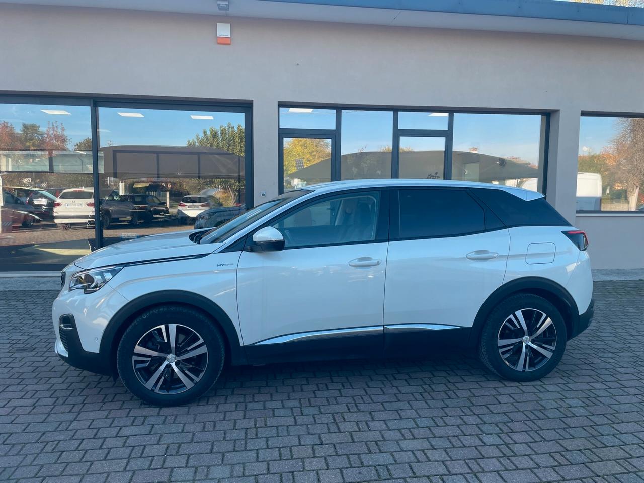 Peugeot 3008 Hybrid 225 e-EAT8 Allure