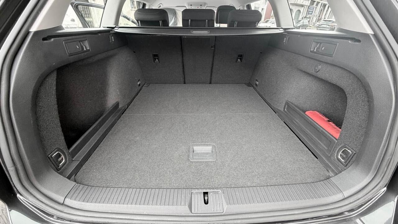 Volkswagen Passat Variant 2.0 TDI DSG Business EVO Full LED