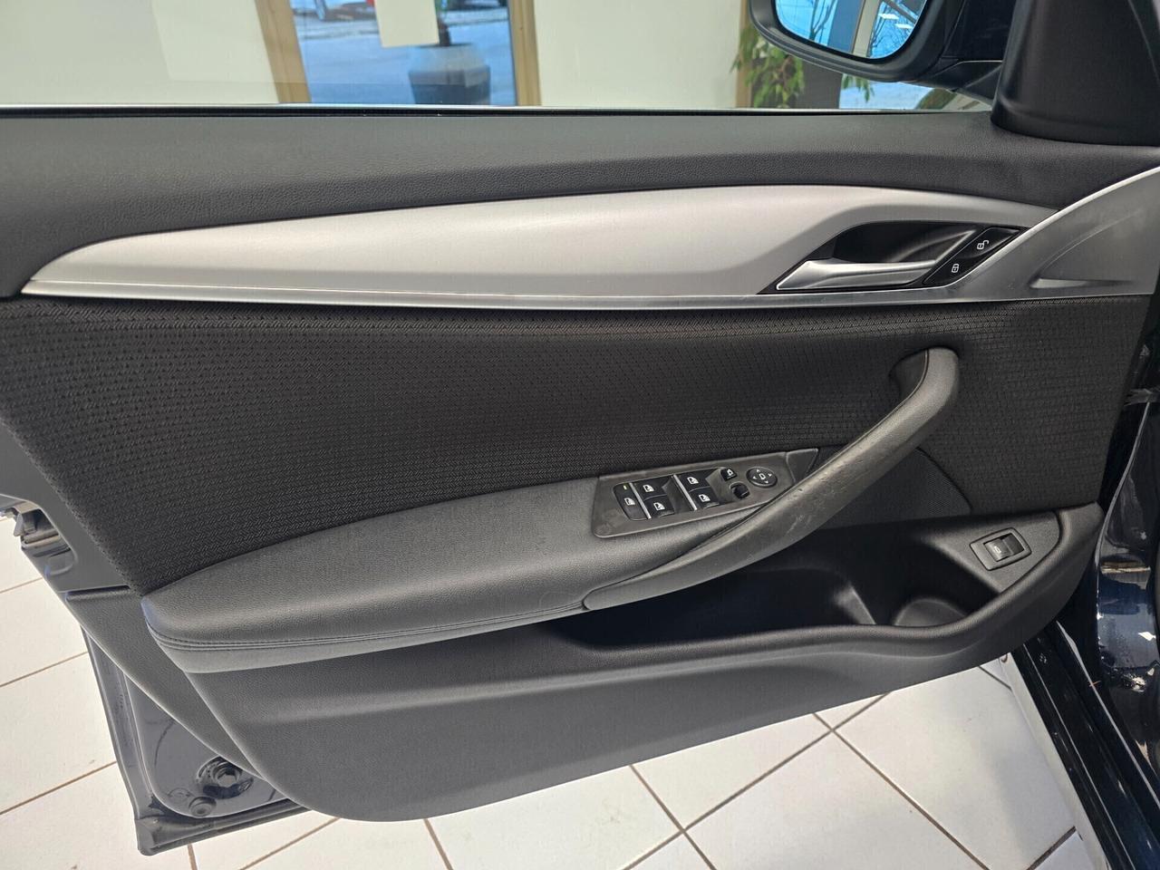 Bmw 520d 48V Touring Business 190cv