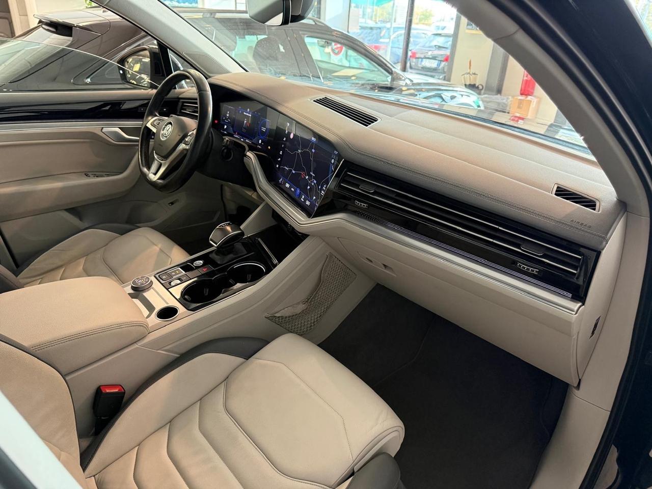 VOLKSWAGEN TOUAREG 3.0 V6 ADVANCED 231CV - FULL LED, VIRTUAL COCKPIT, PELLE