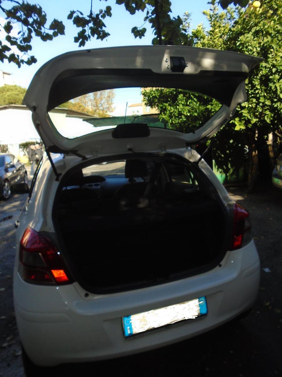 Yaris '11 EURO5 96000 KM UNIPRO OK NEOP