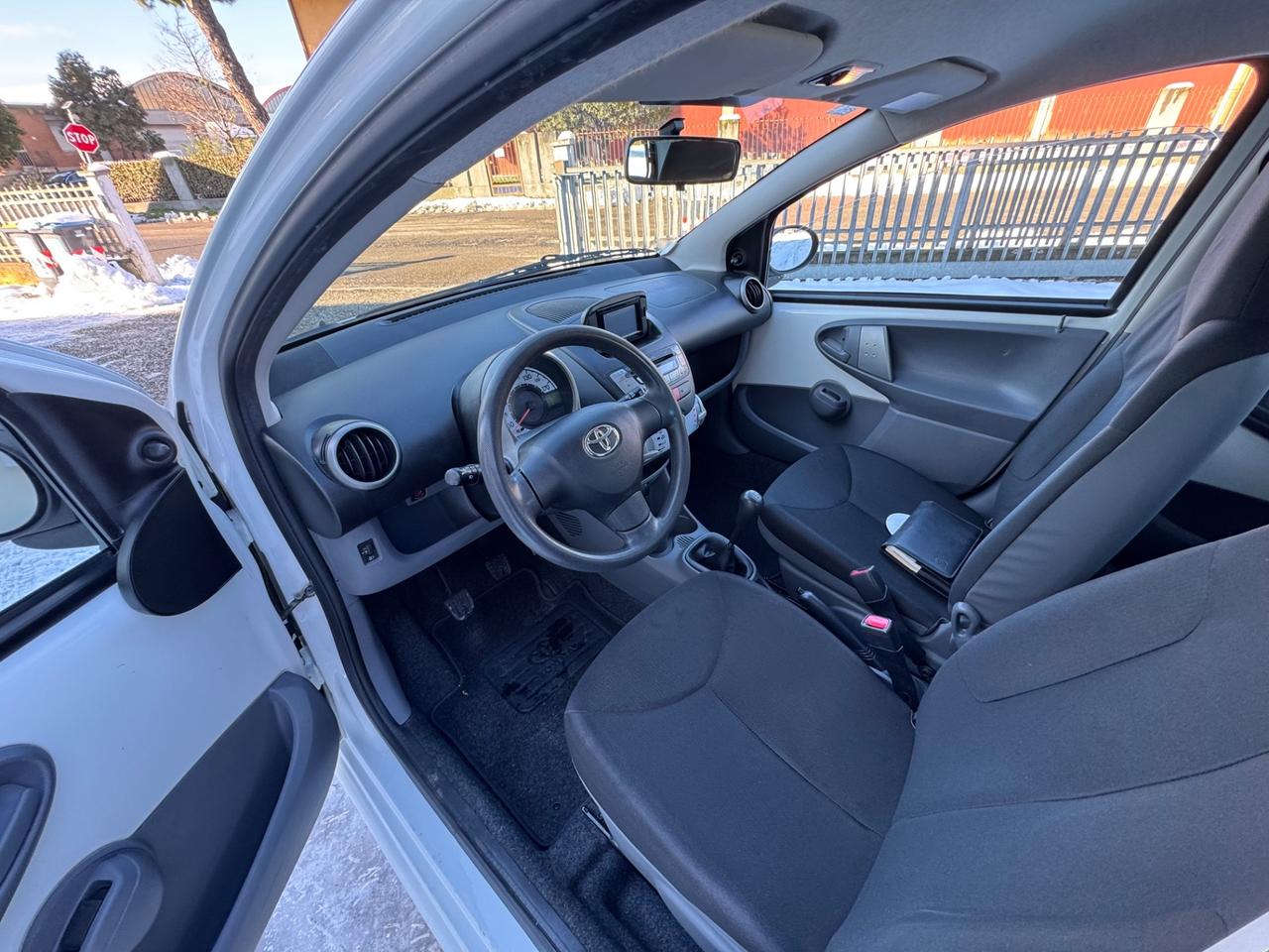 Toyota Aygo 1.0 12V VVT-i 5 porte Now Connect