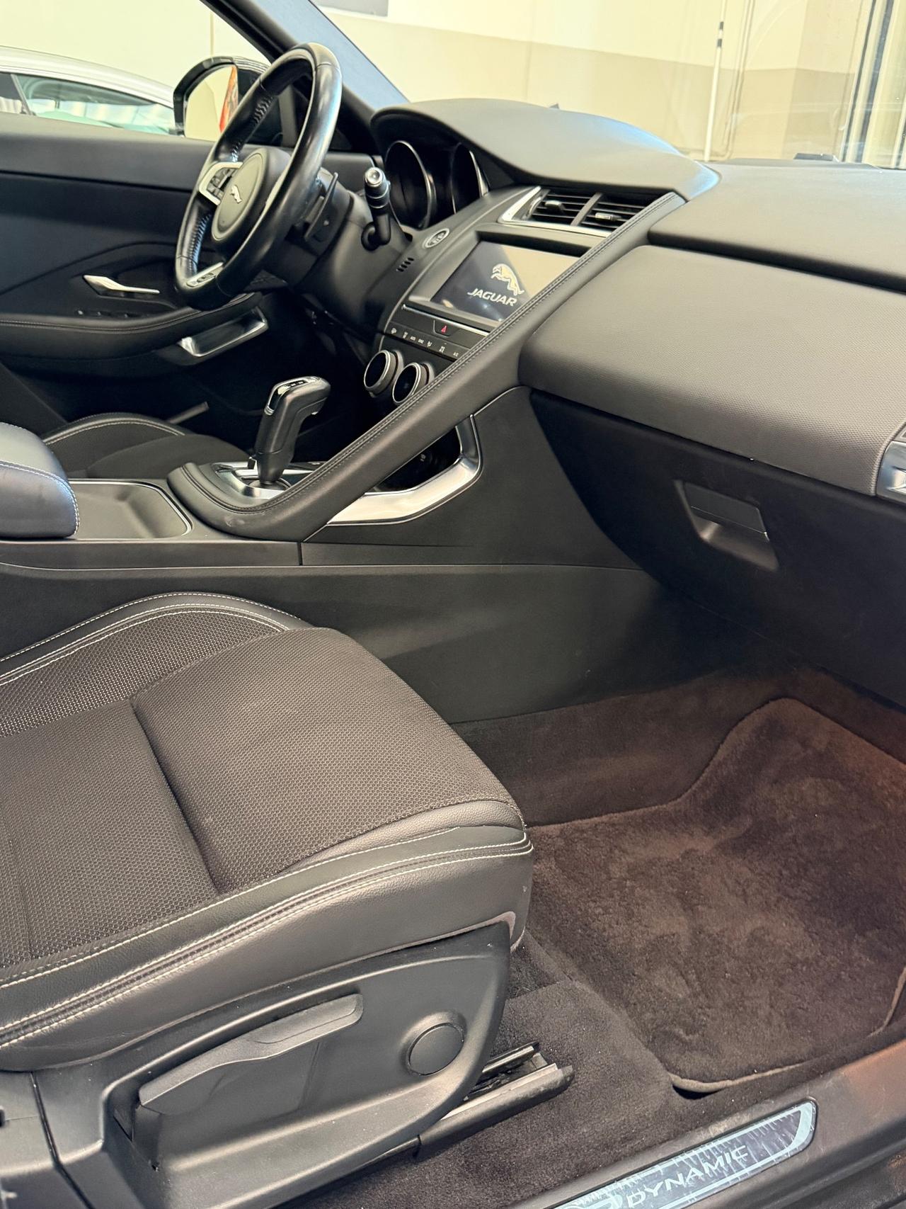 Jaguar E-Pace 2.0D 150 CV AWD aut. R-Dynamic S