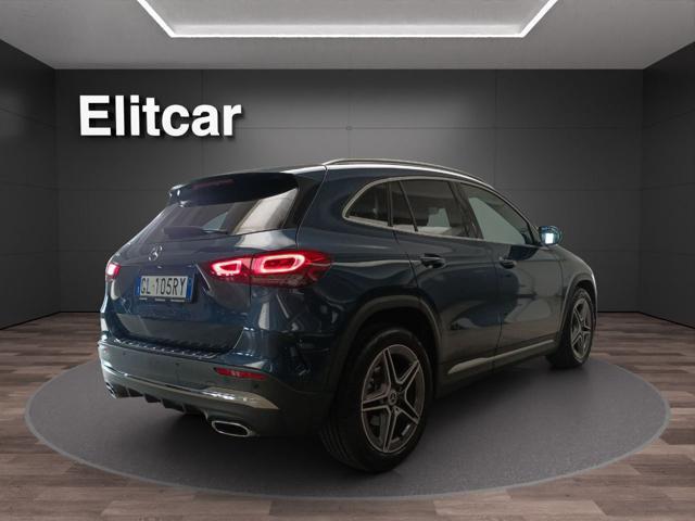 MERCEDES-BENZ GLA 180 Automatic Premium amg-line