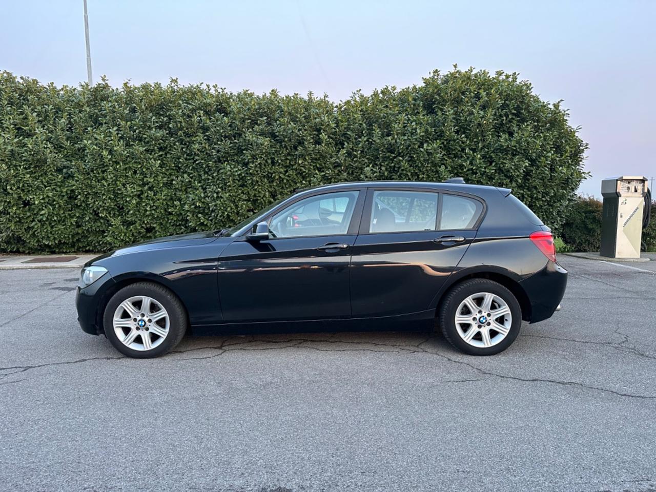 Bmw 114 114d 5p. Urban Ok neopatentati