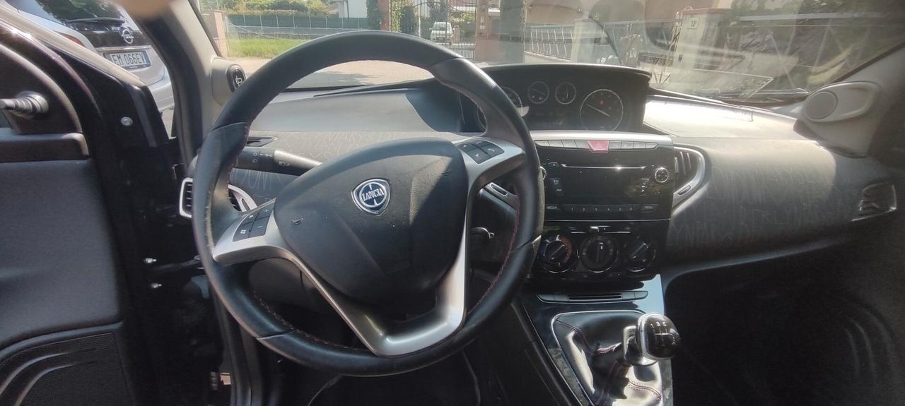 Lancia Ypsilon 1.2 69 CV 5 porte GPL Ecochic Gold