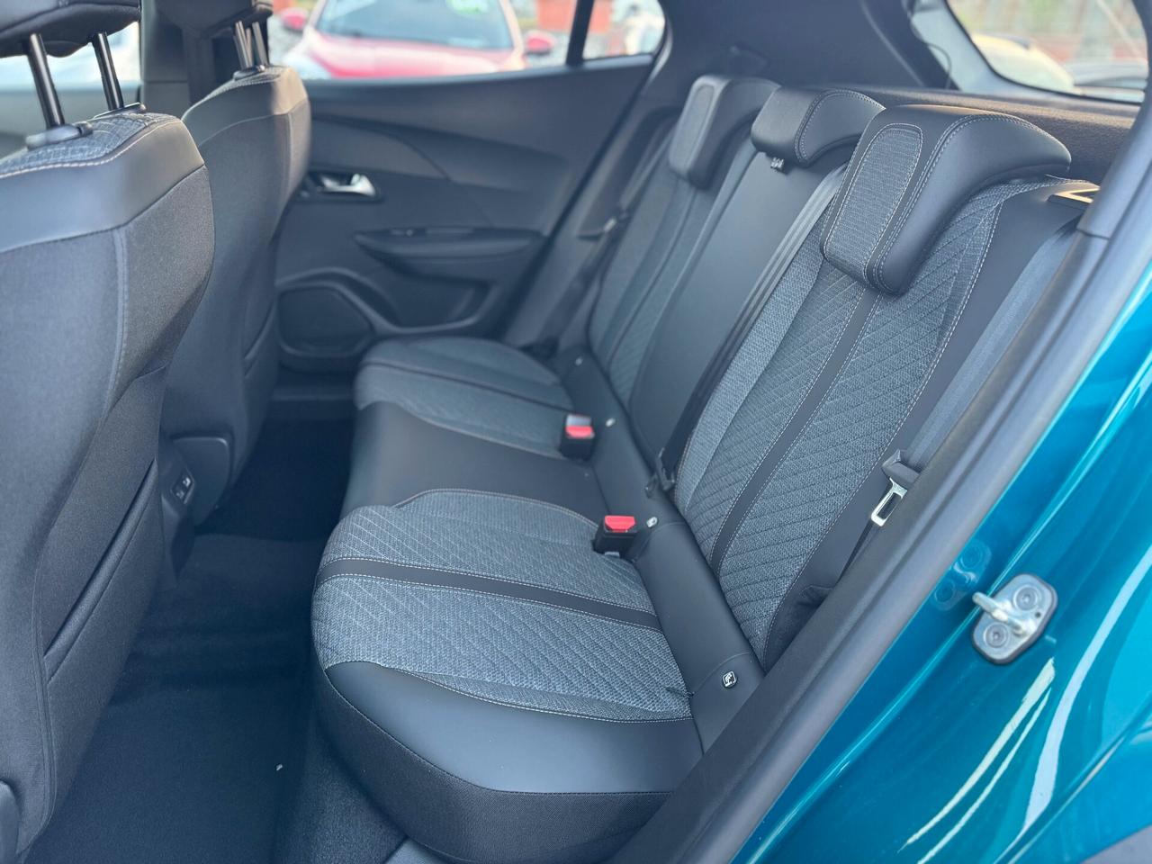 Peugeot 2008 1.2cc PureTech 130cv S&S EAT8 Allure