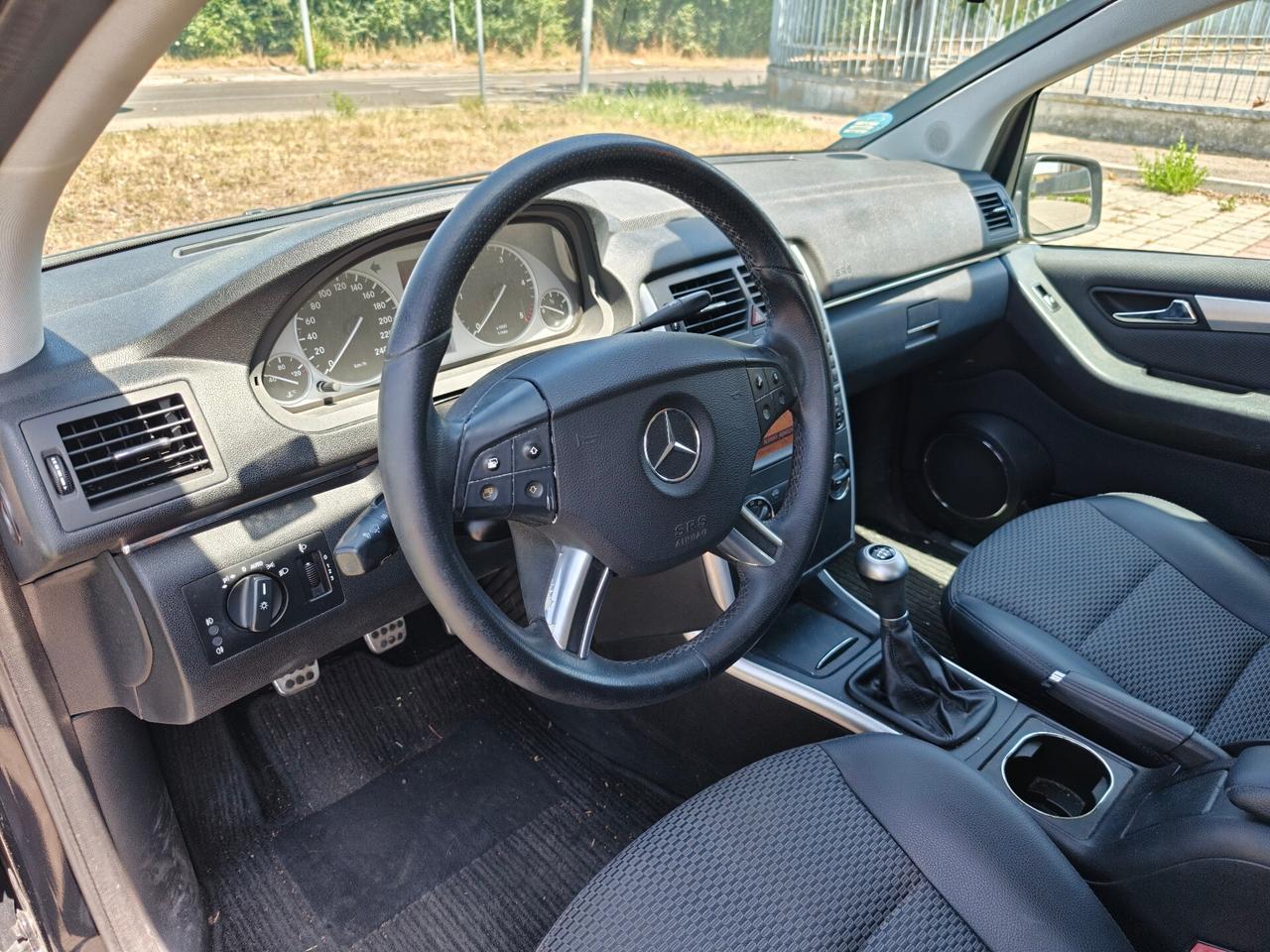 Mercedes-benz B 200 CDI Premium