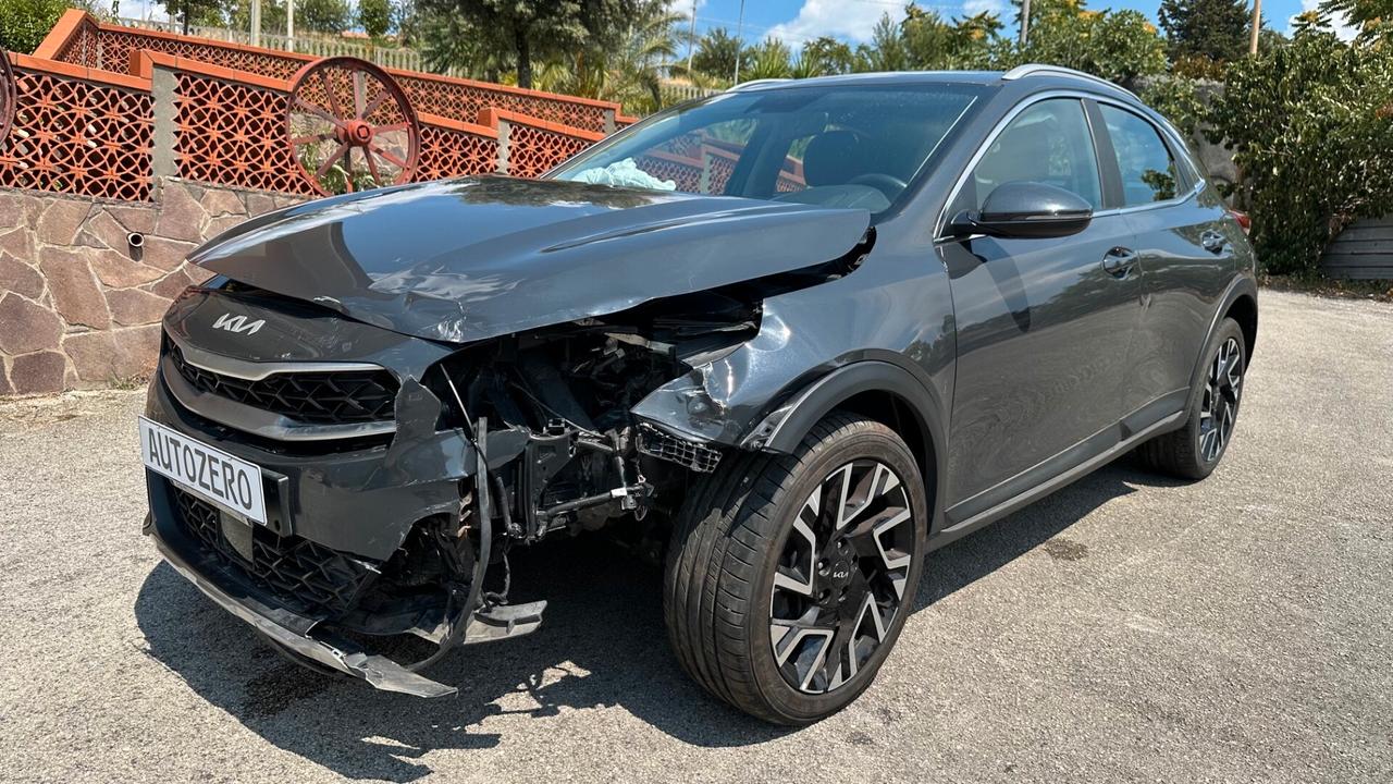 Kia XCeed 1.0 T-GDi GPL Style anno 2023 incidentata