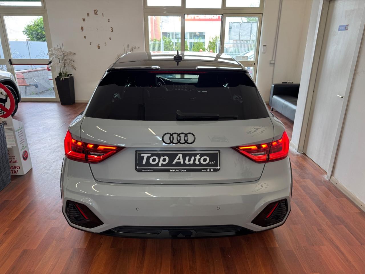 AUDI A1 CITYCARVER 35 TFSI S TRONIC S LINE EDITION