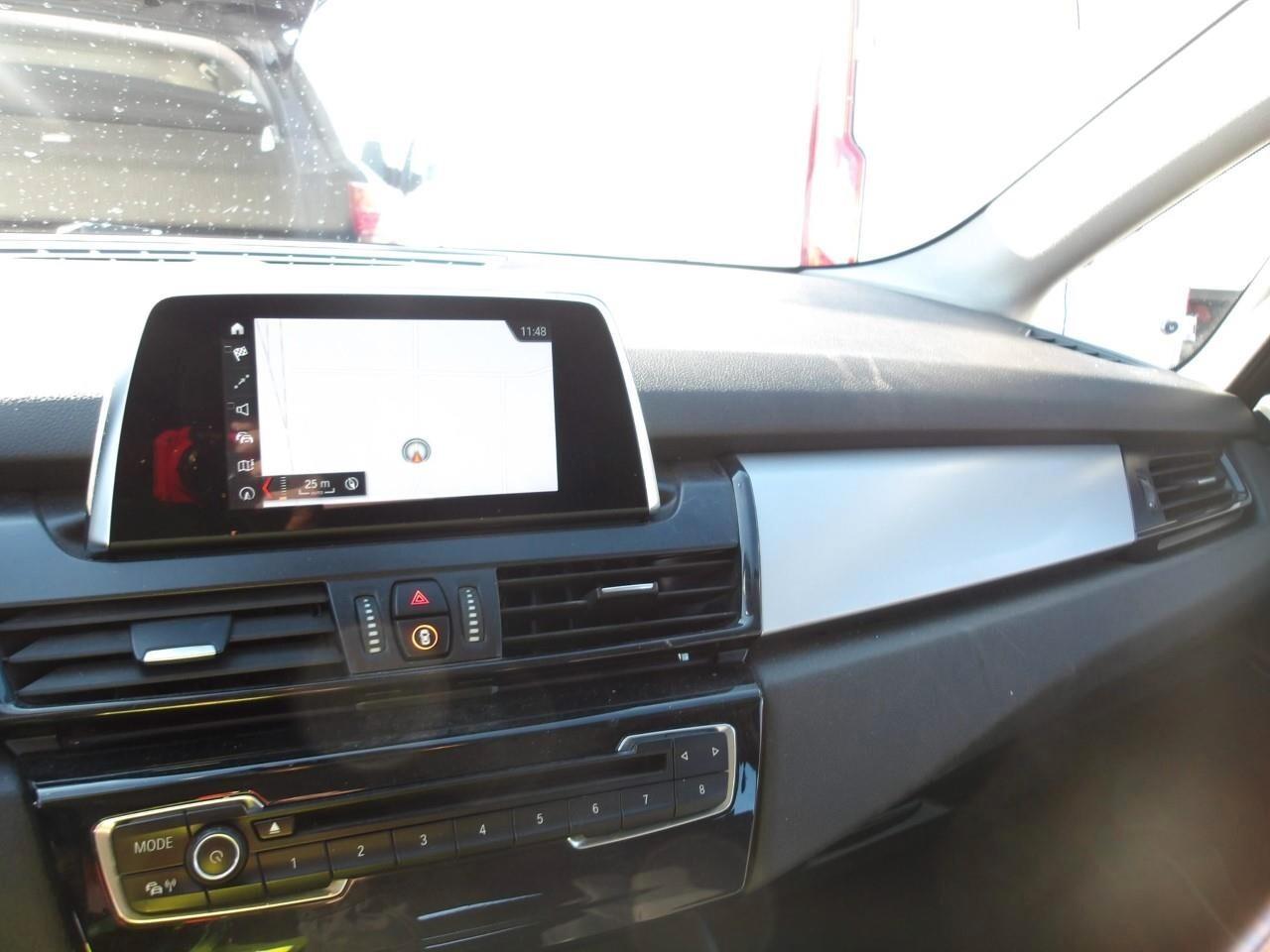 Bmw 216d Active Tourer *TETTO APR.* da VETRINA