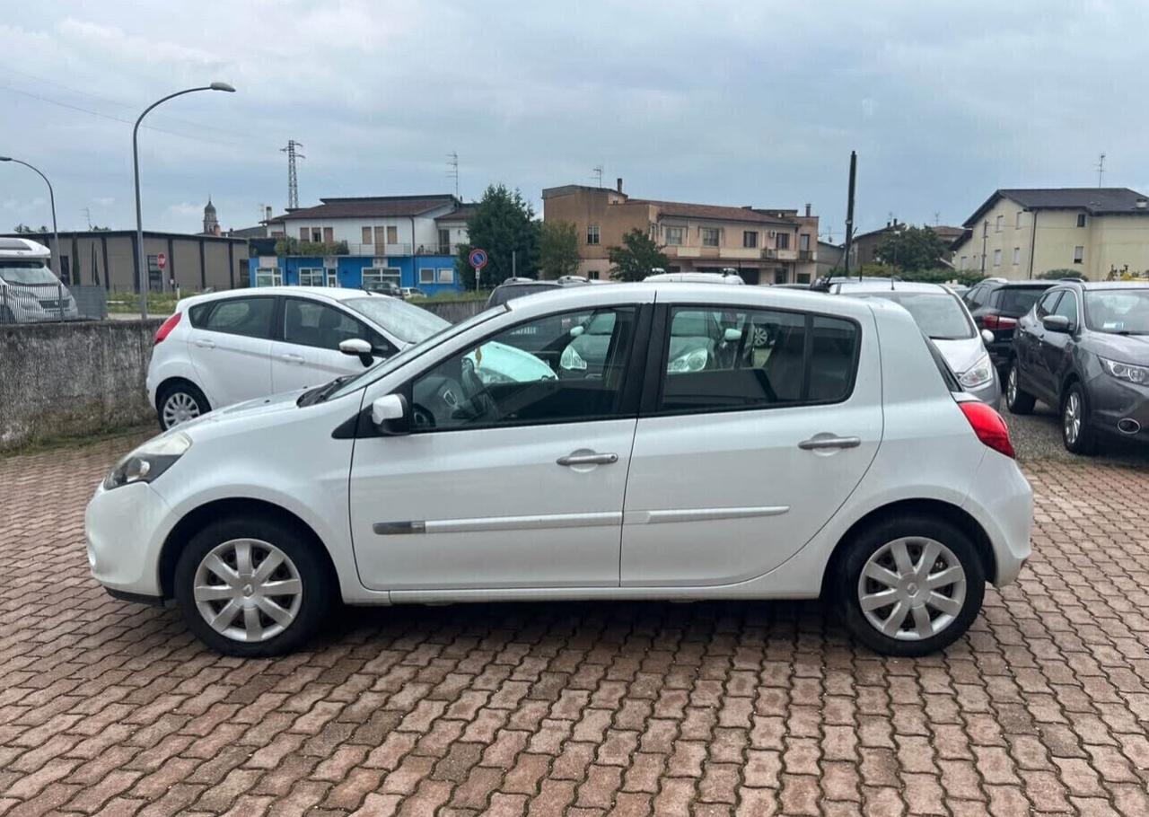 Renault Clio 1.2 16V 5 porte GPL Dynamique
