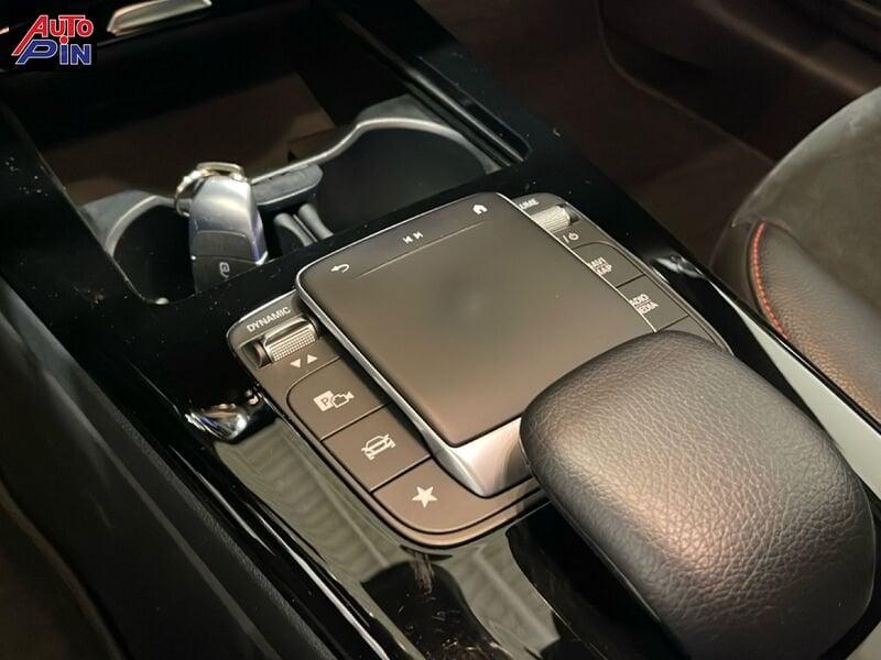 Mercedes-Benz CLA 200 d Premium Plus *Tetto*Display 10,25*Cerchi*