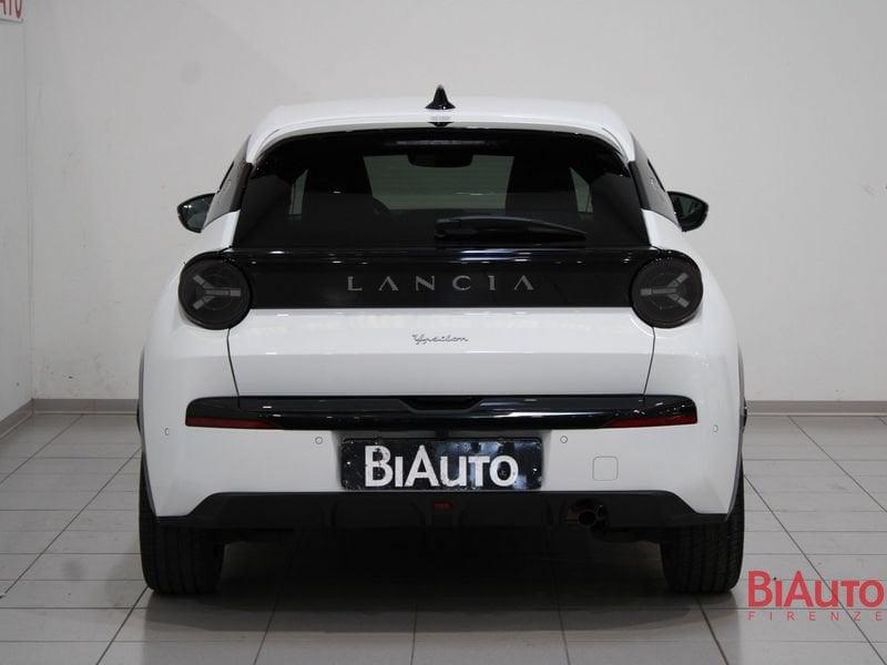 Lancia Ypsilon Ibrida Ibrida 100cv LX e-DCT