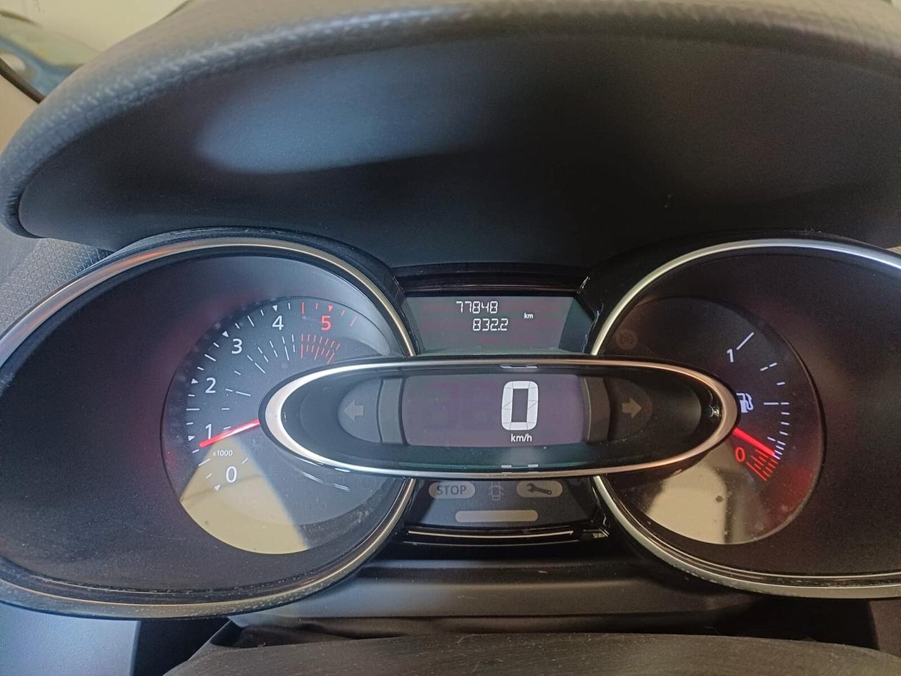 Renault Clio dCi 8V 90 CV 5 porte Moschino Zen