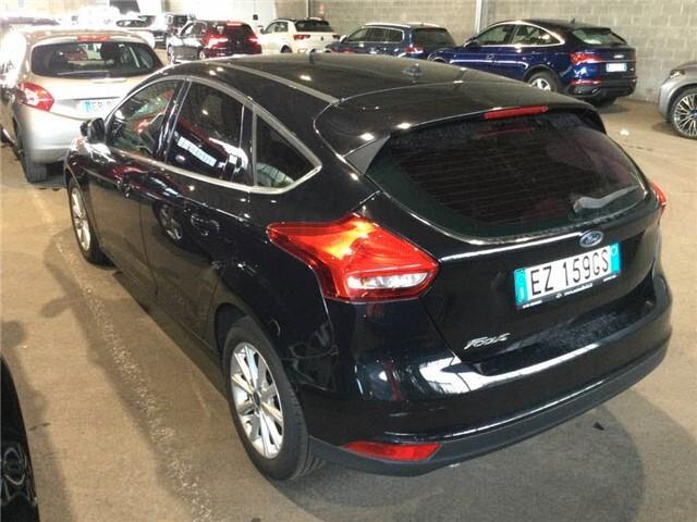 Ford Focus BERLINA 1.5 TDCi *TITANIUM-FULL OPT.*