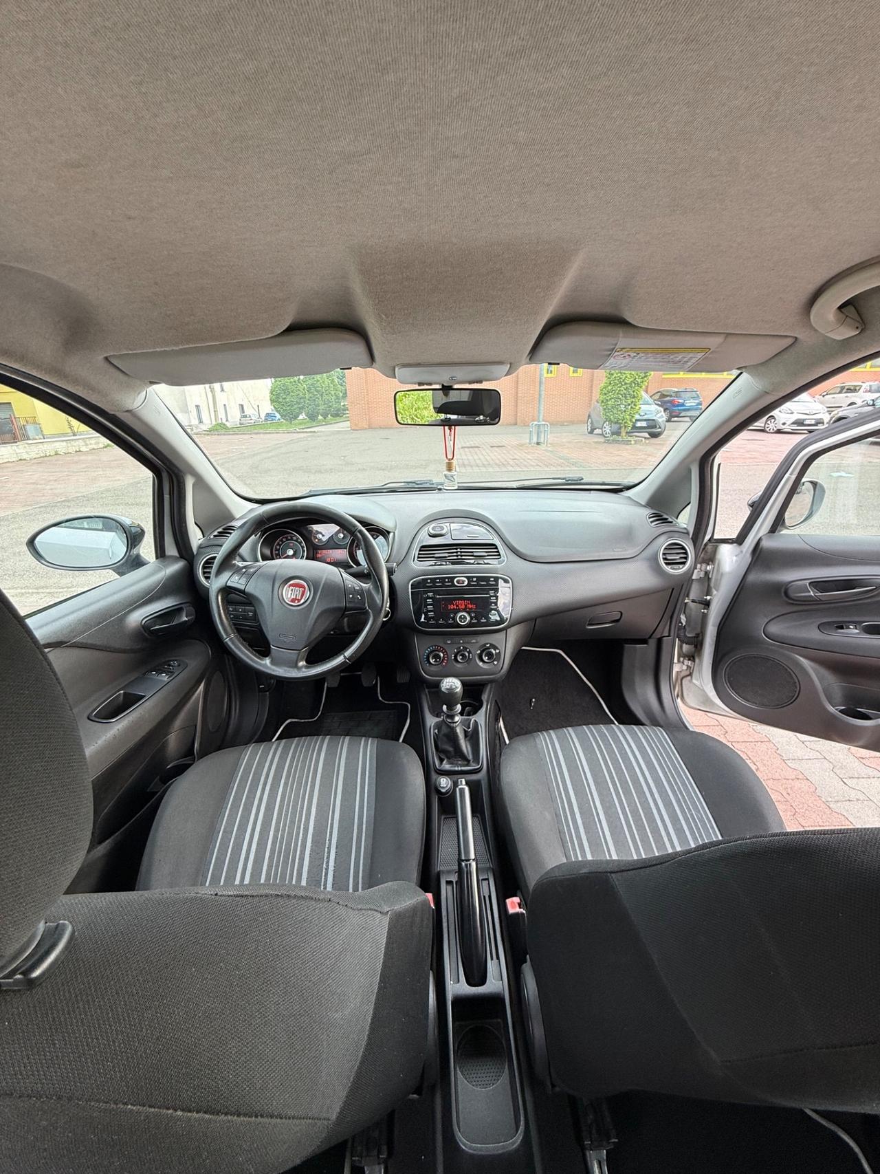 Fiat Punto Evo 1.4 5 porte S&S Dualogic Dynamic