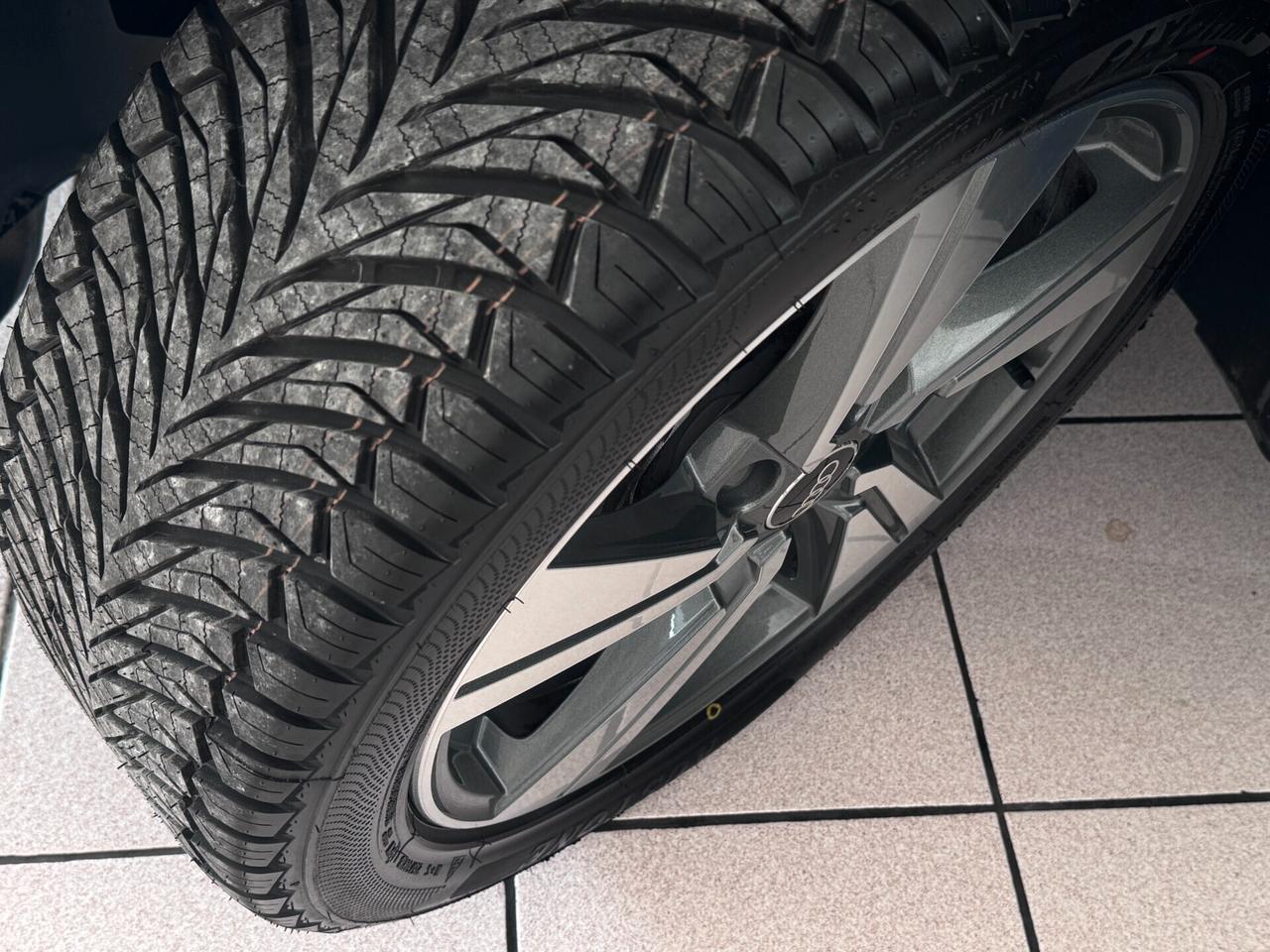 Audi Q2 1.0 TFSI - BENZINA 110cv - GOMME NUOVE !!