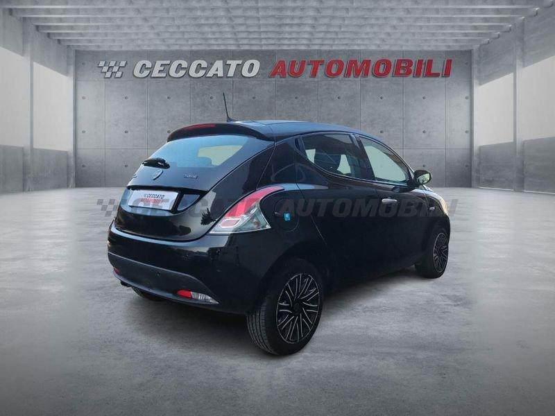 Lancia Ypsilon Ypsilon 1.0 firefly hybrid Gold s&s 70cv 5p.ti