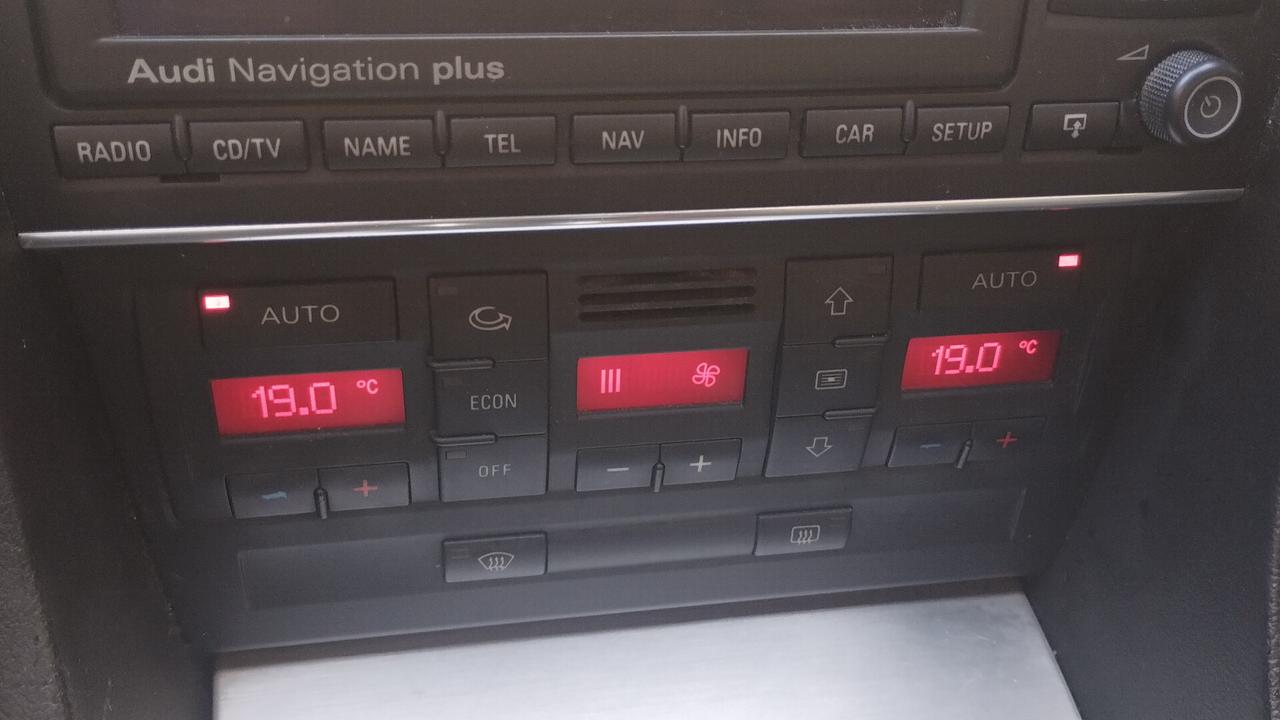 Audi A4 Avant 2.0 TDI 143CV S-Line