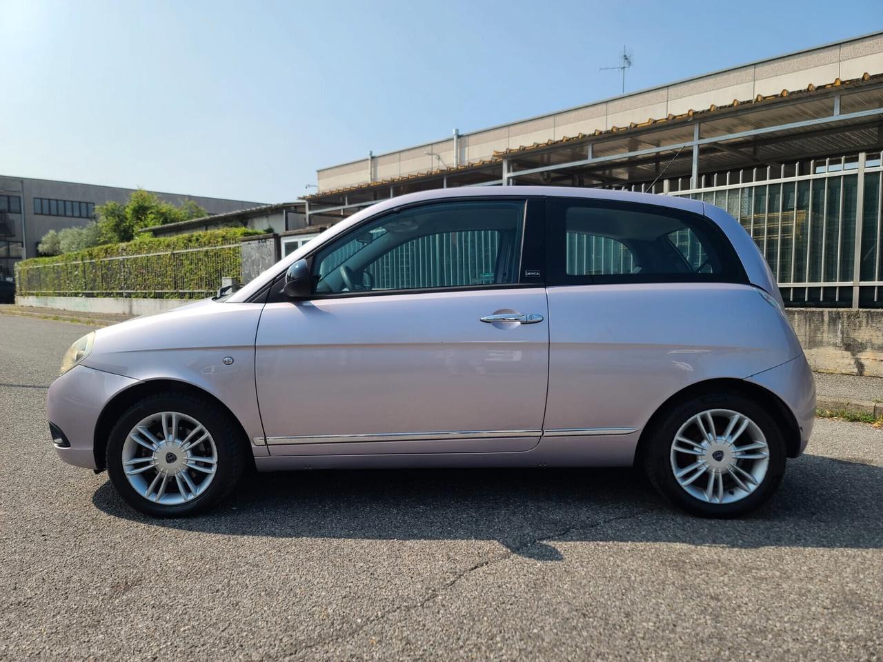 Lancia Ypsilon 1.4 Unyca Ecochic GPL X NEOPATENTATI