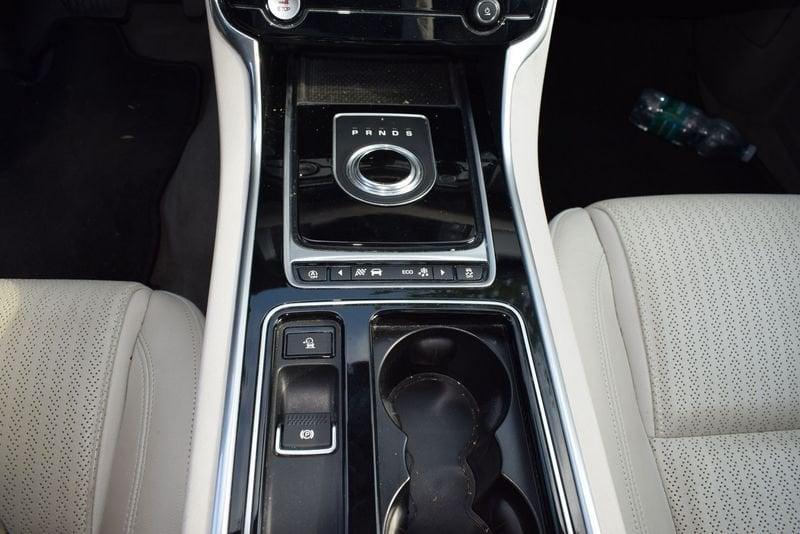 Jaguar XF XF 2.0 D 180 CV AWD aut. Prestige Business MOTORE ROTTO