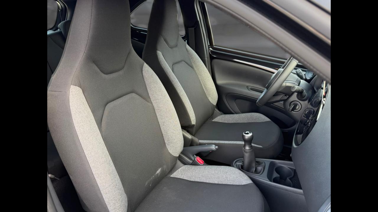 TOYOTA Aygo X - Aygo X 1.0 Active 72cv