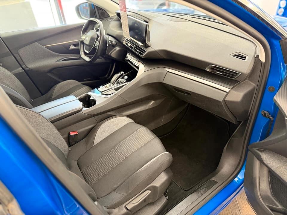 Peugeot 3008 BlueHDi 130 S&S Active