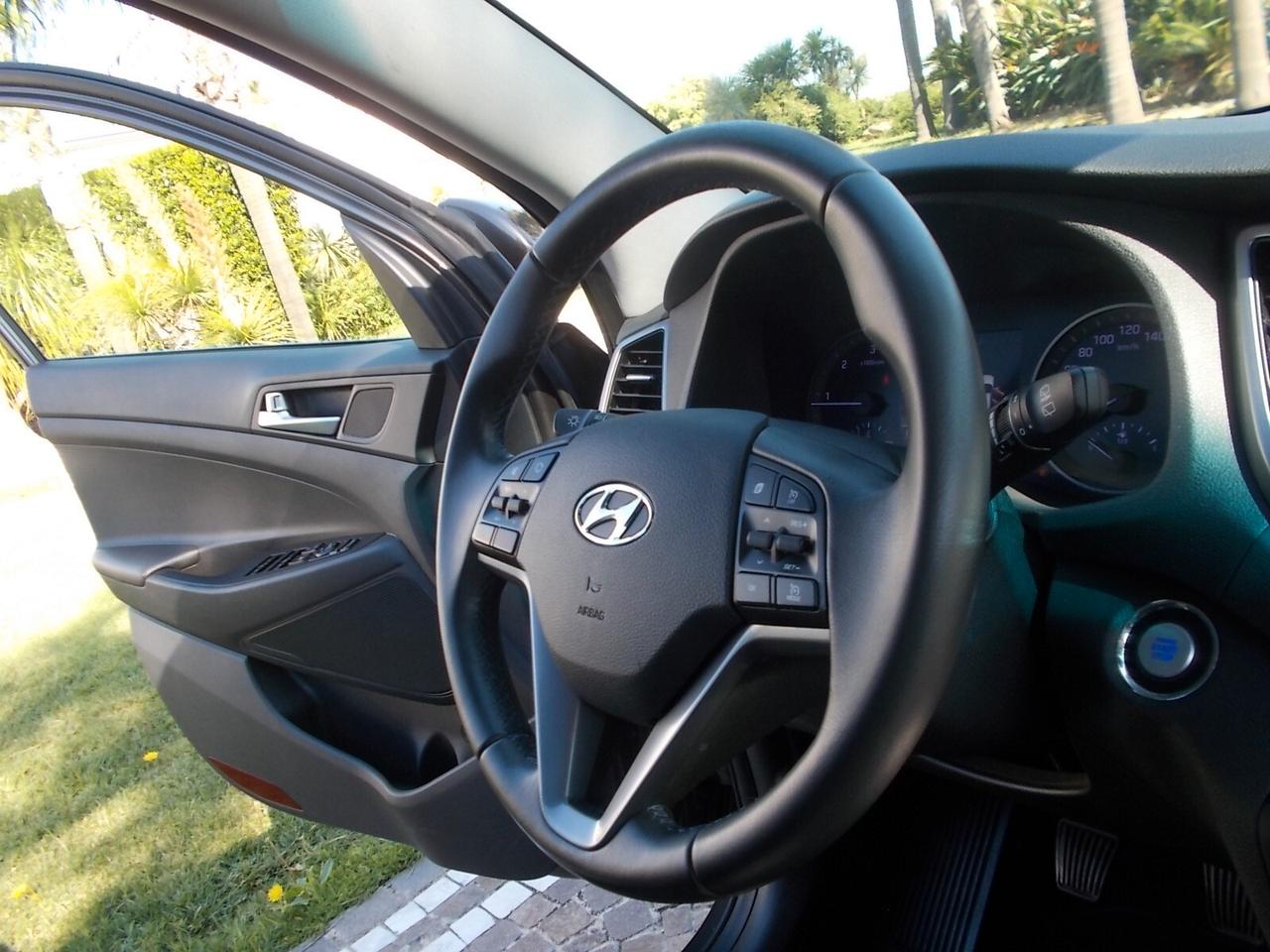 Hyundai Tucson 1.7 CRDi 115cv *FULL OPT* comeNUOVA