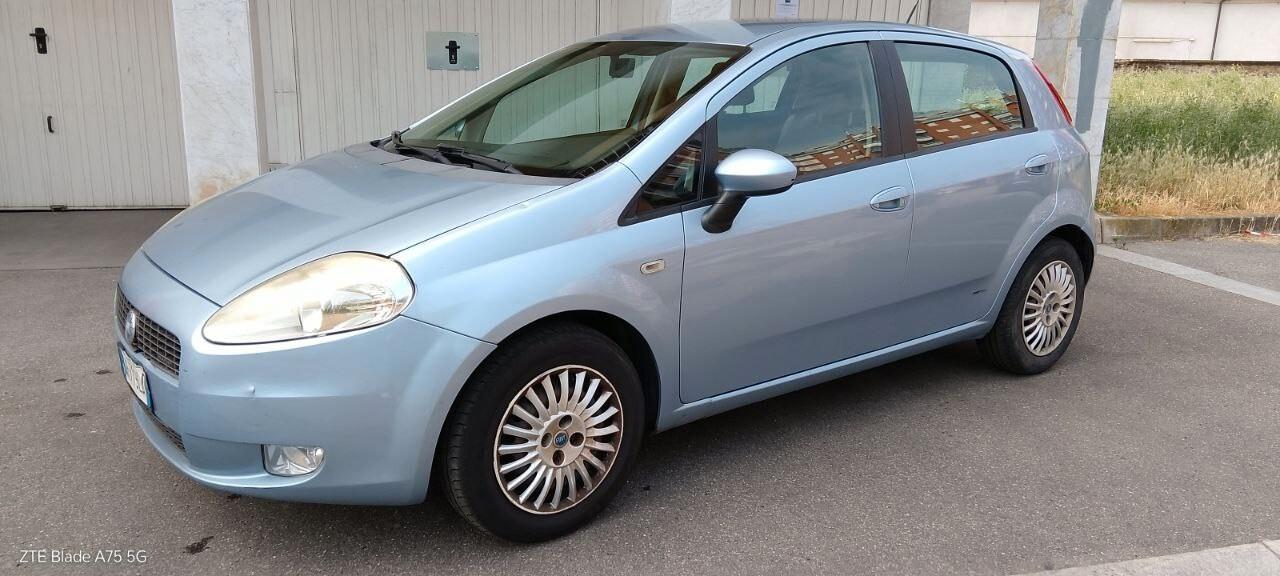 Fiat Grande Punto Grande Punto 1.3 MJT 75 CV 5 porte Dynamic