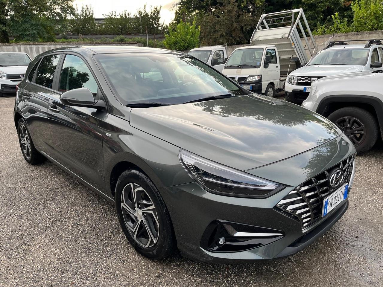 Hyundai i30-5p-1.0 hybrid- full-04/2023
