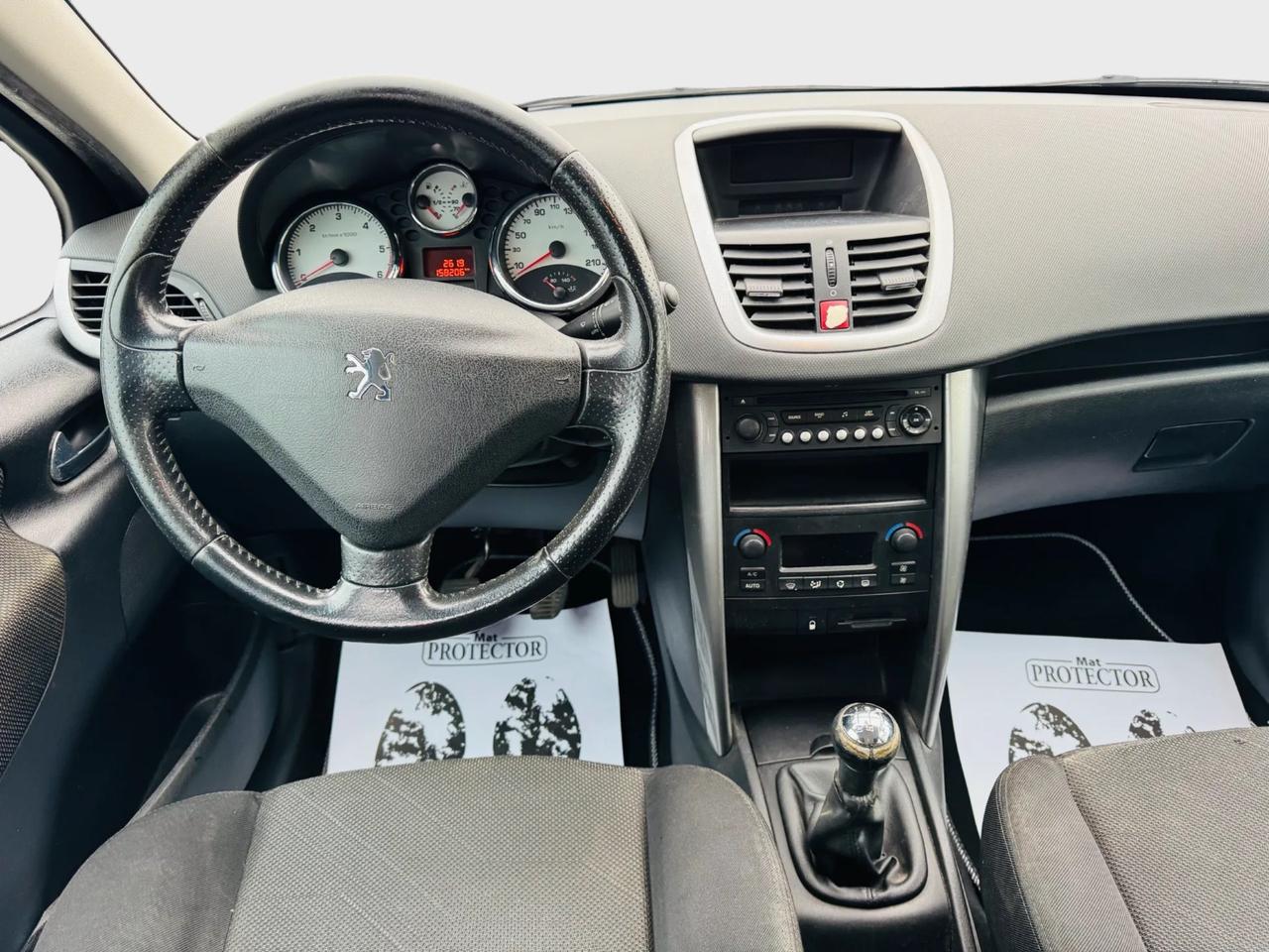 Peugeot 207 1.4 HDi anno 2009 neo patentati