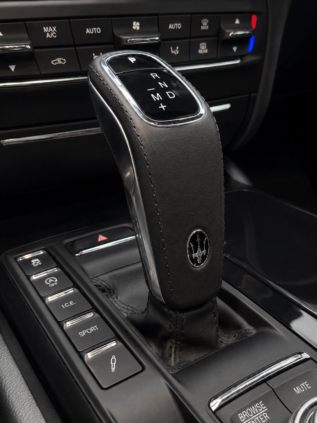 Maserati Ghibli L4 330 CV MHEV Gransport
