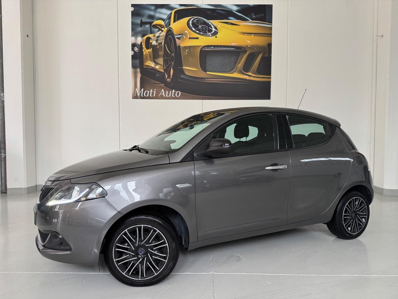 Lancia Ypsilon 1.0 FireFly 5 porte S&S Hybrid Gold