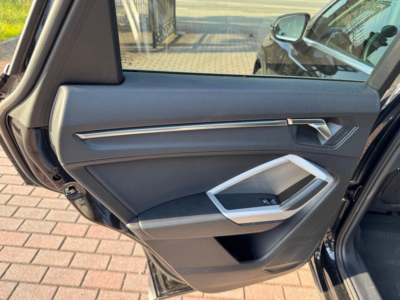 Audi Q3 SPB 35 TDI quattro S tronic Business Plus