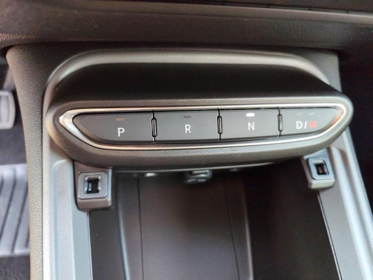 Jeep Avenger 1.2 Turbo 100 CV MHEV Longitude