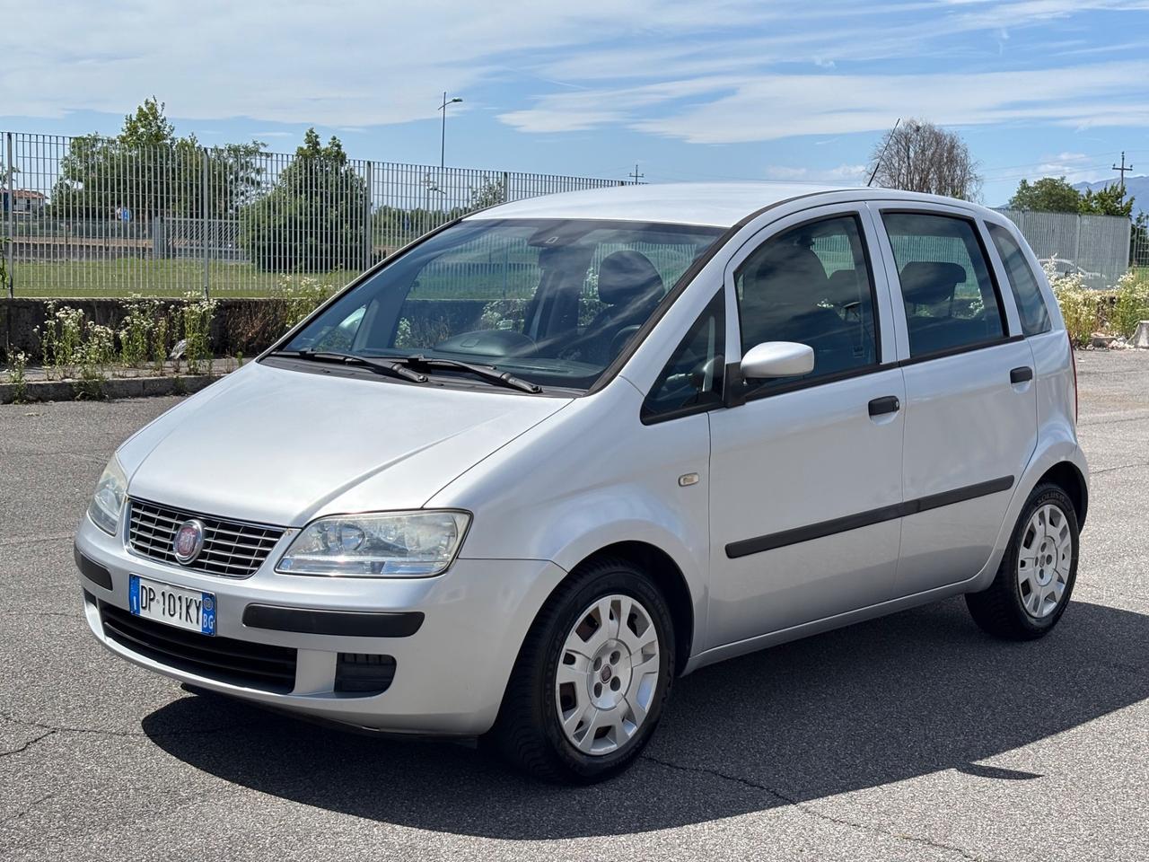 Fiat Idea 1.2 16V UNI PRO