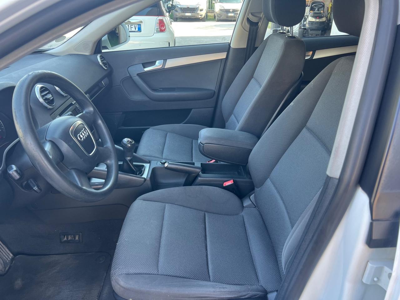 Audi A3 SPB 1.6 TDI 105 CV CR Attraction