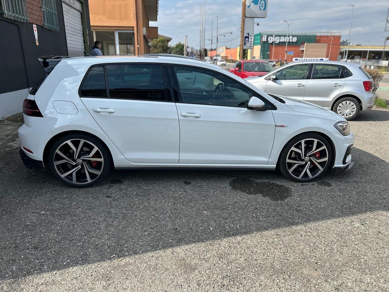 Volkswagen Golf GTI Highline 2.0 TSI GTI Performance