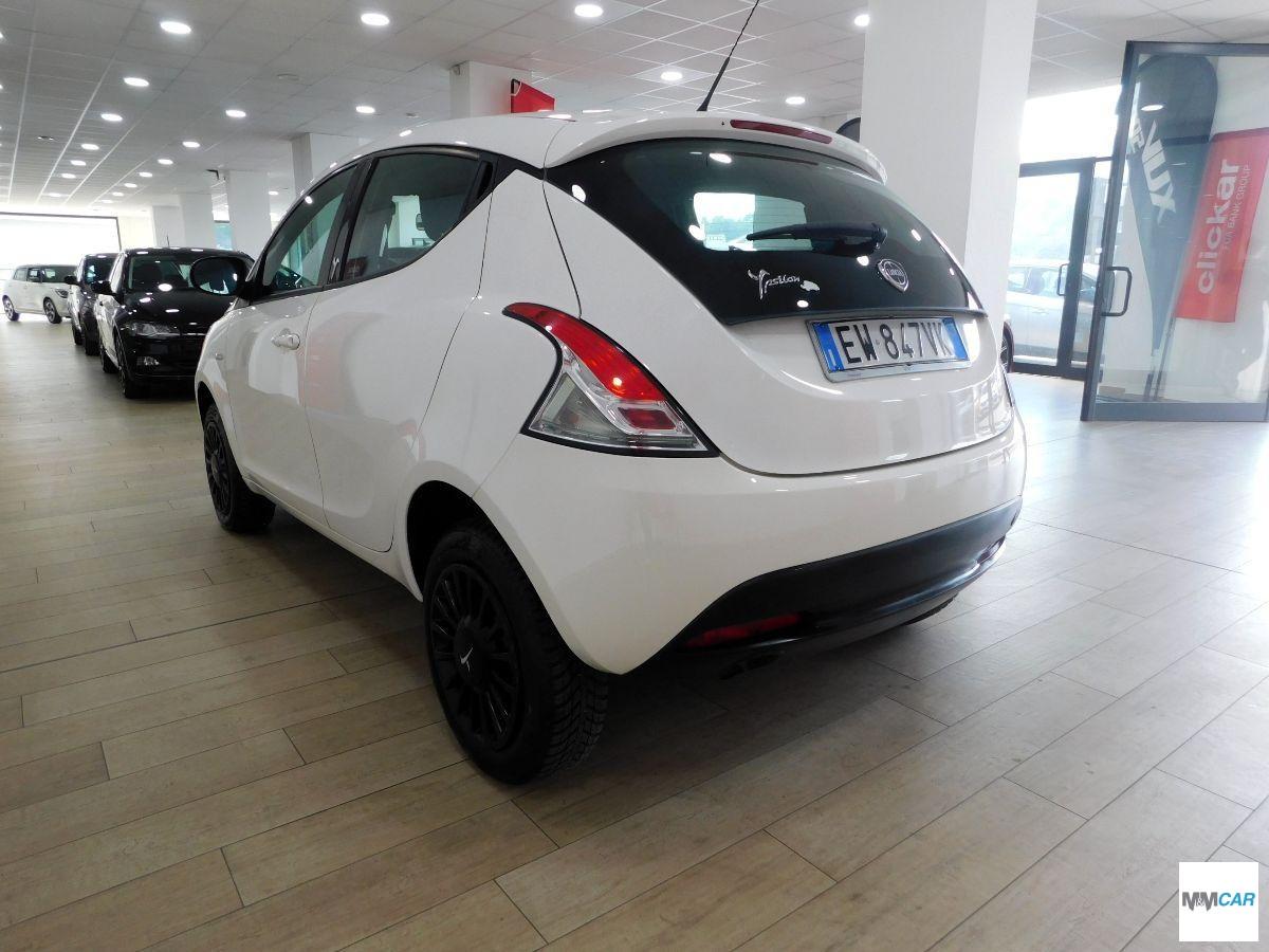 LANCIA - Ypsilon - 0.9 T.Air 85 CV 5 porte Metano Ecochic Elefantino