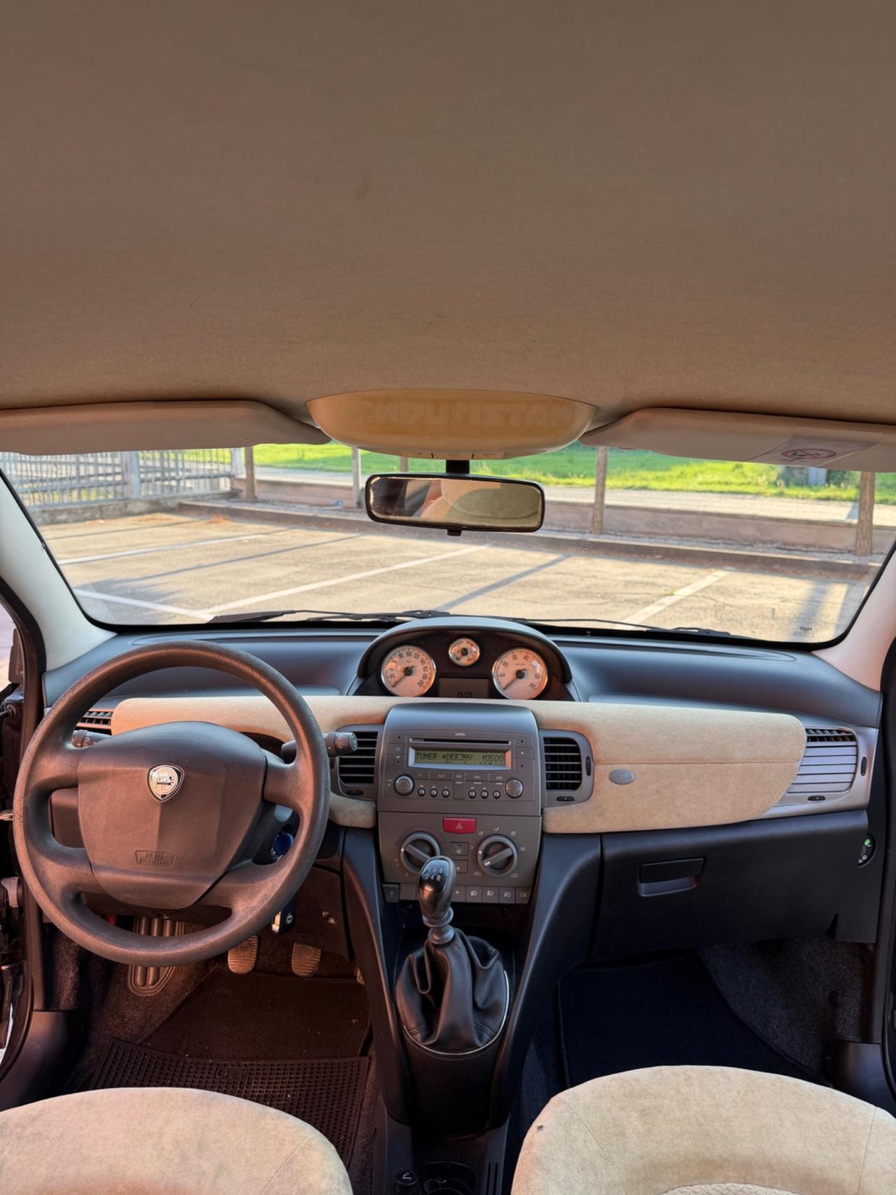 Lancia Ypsilon 1.2