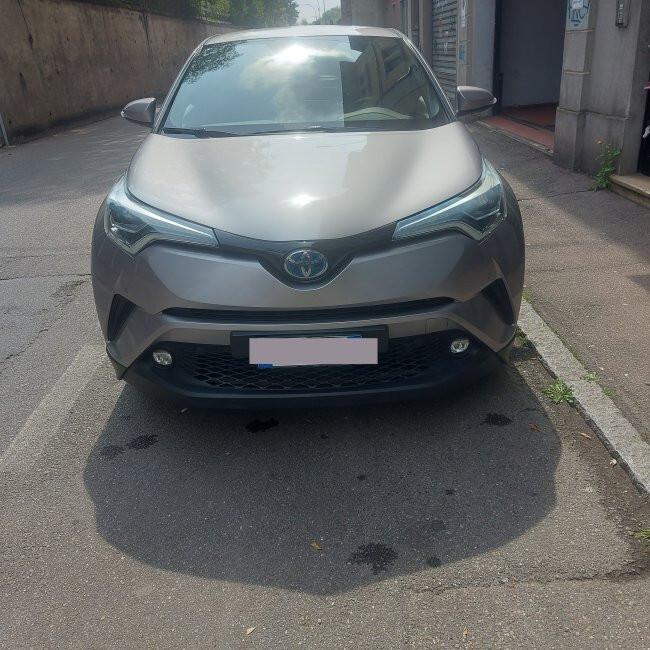 Toyota C-HR 1.8 Hybrid E-CVT Lounge