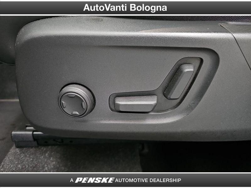 Volvo XC40 XC40 T4 Recharge Plug-in Hybrid automatico Ultimate Dark