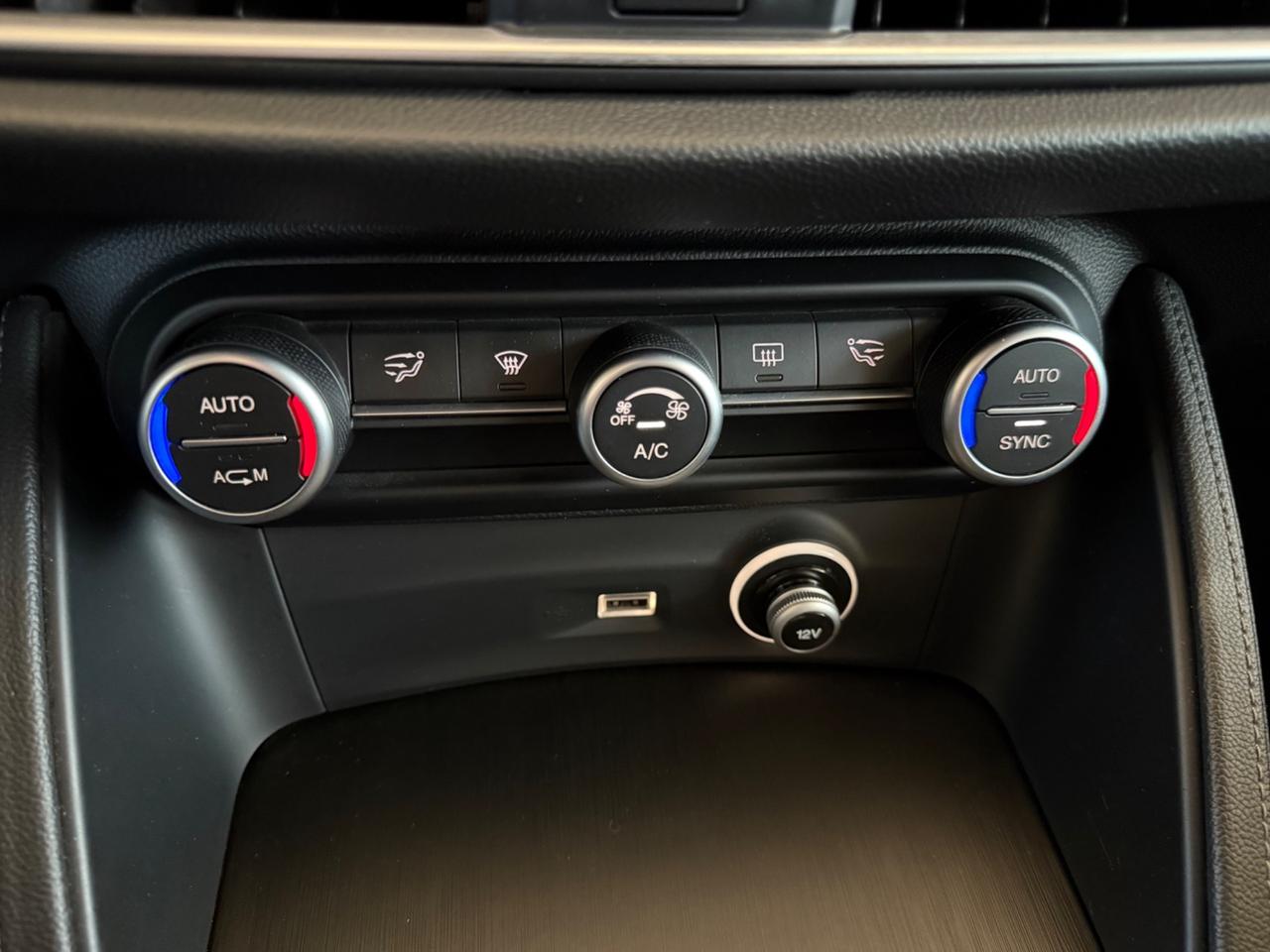 Alfa Romeo Stelvio 2.2 Turbodiesel 150 CV AT8 RWD Super