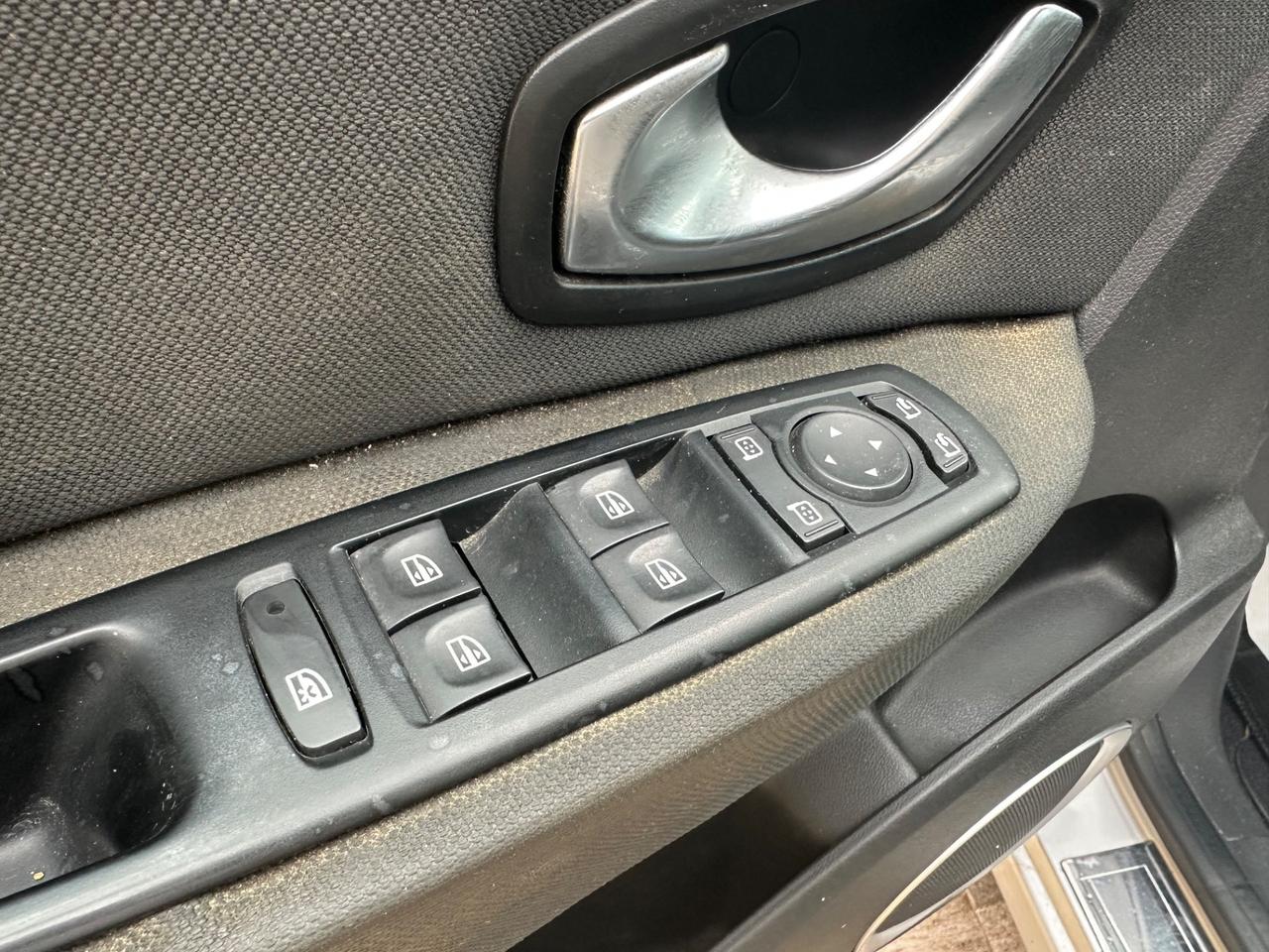 Renault Scénic 1.5 dCi 110CV Dynamique 7 POSTI