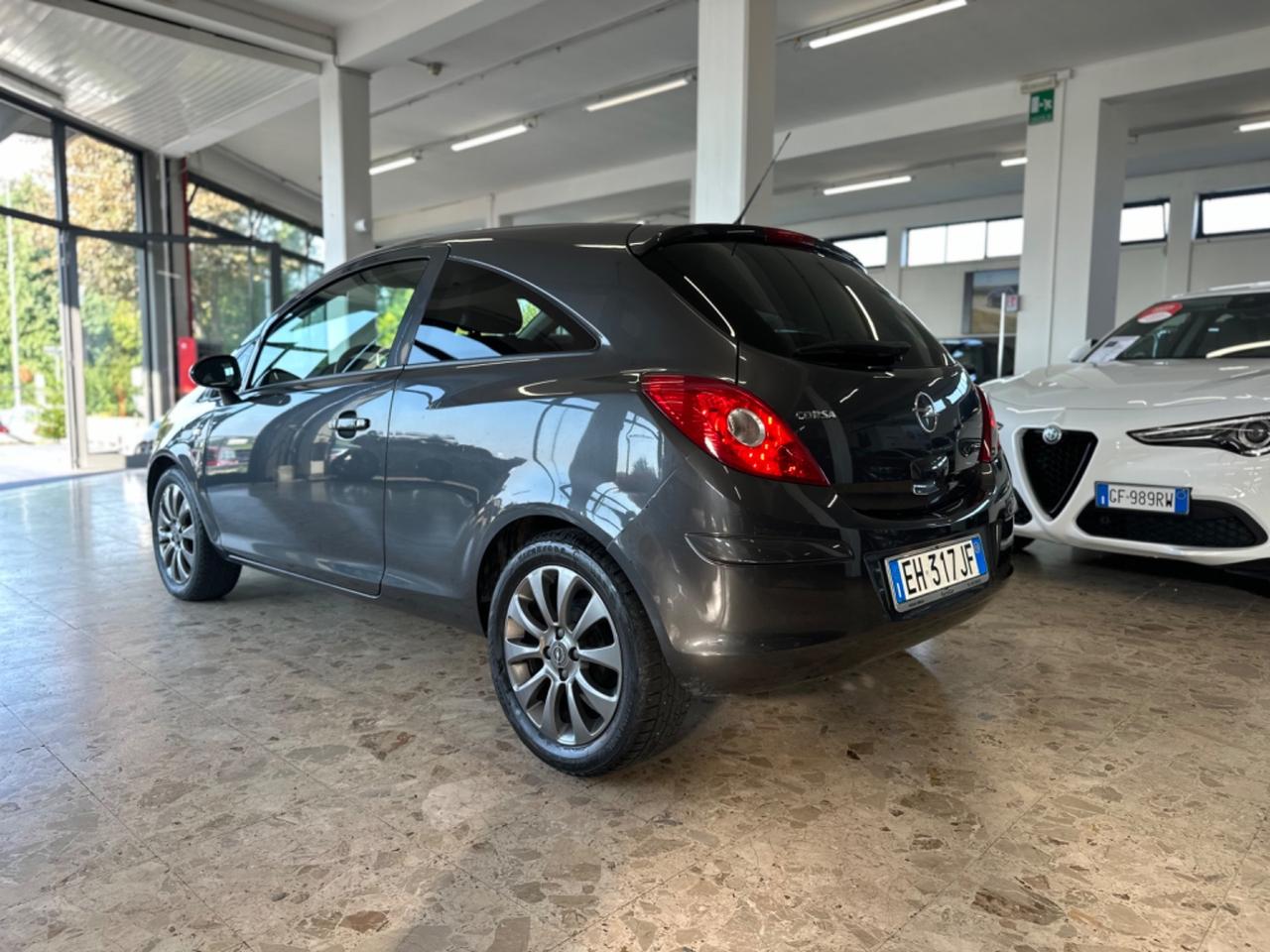 Opel Corsa 1.2 3 porte Club 06/2011 Euro 5