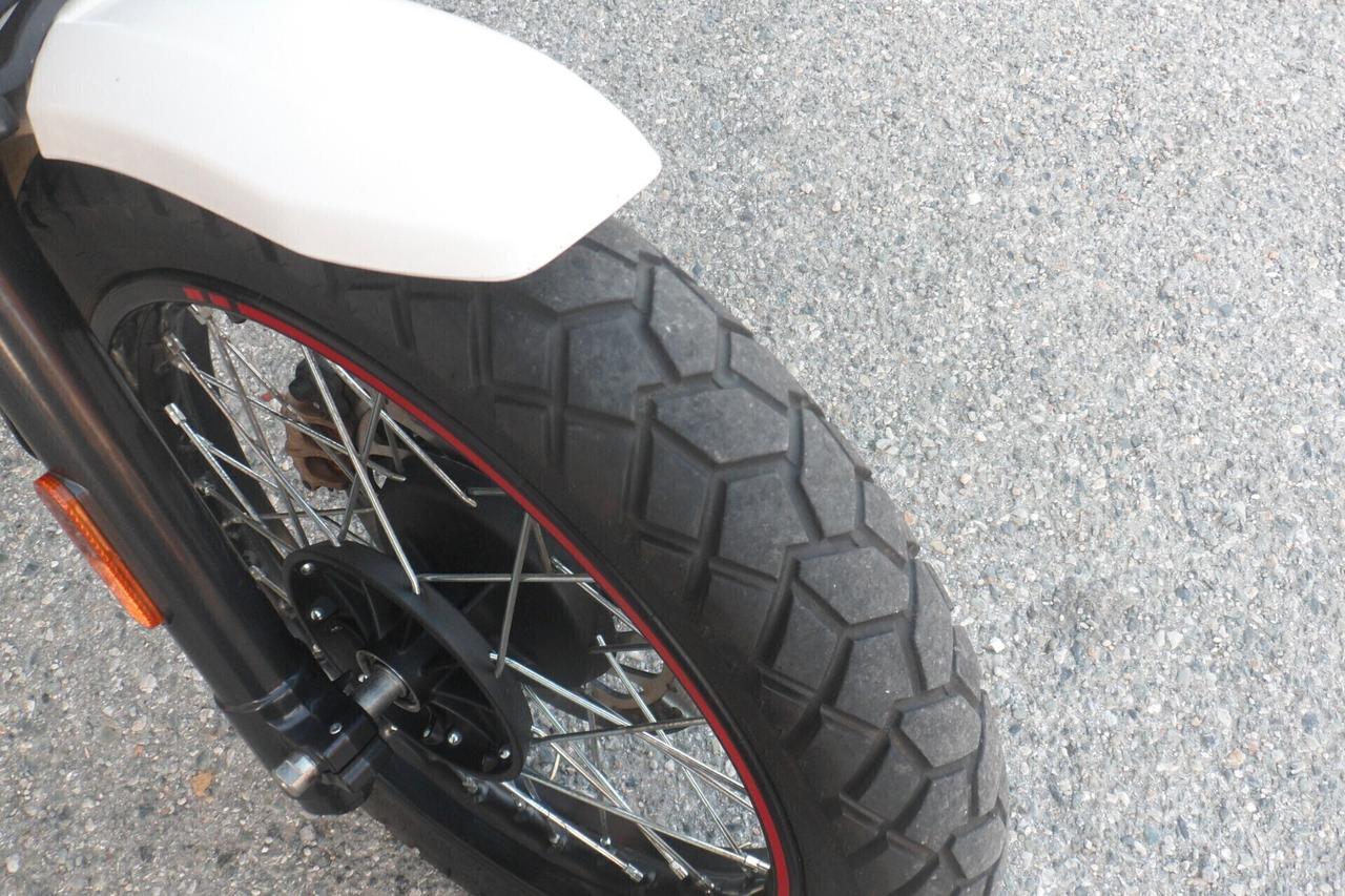 Royal Enfield himalayan Scram