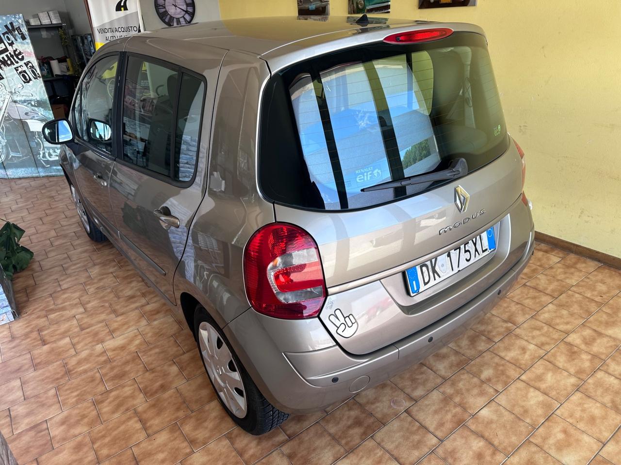 Renault Modus 1.2benz. 85.000km